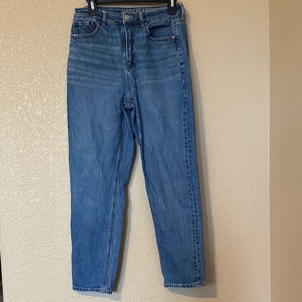 American Eagle mom Jeans